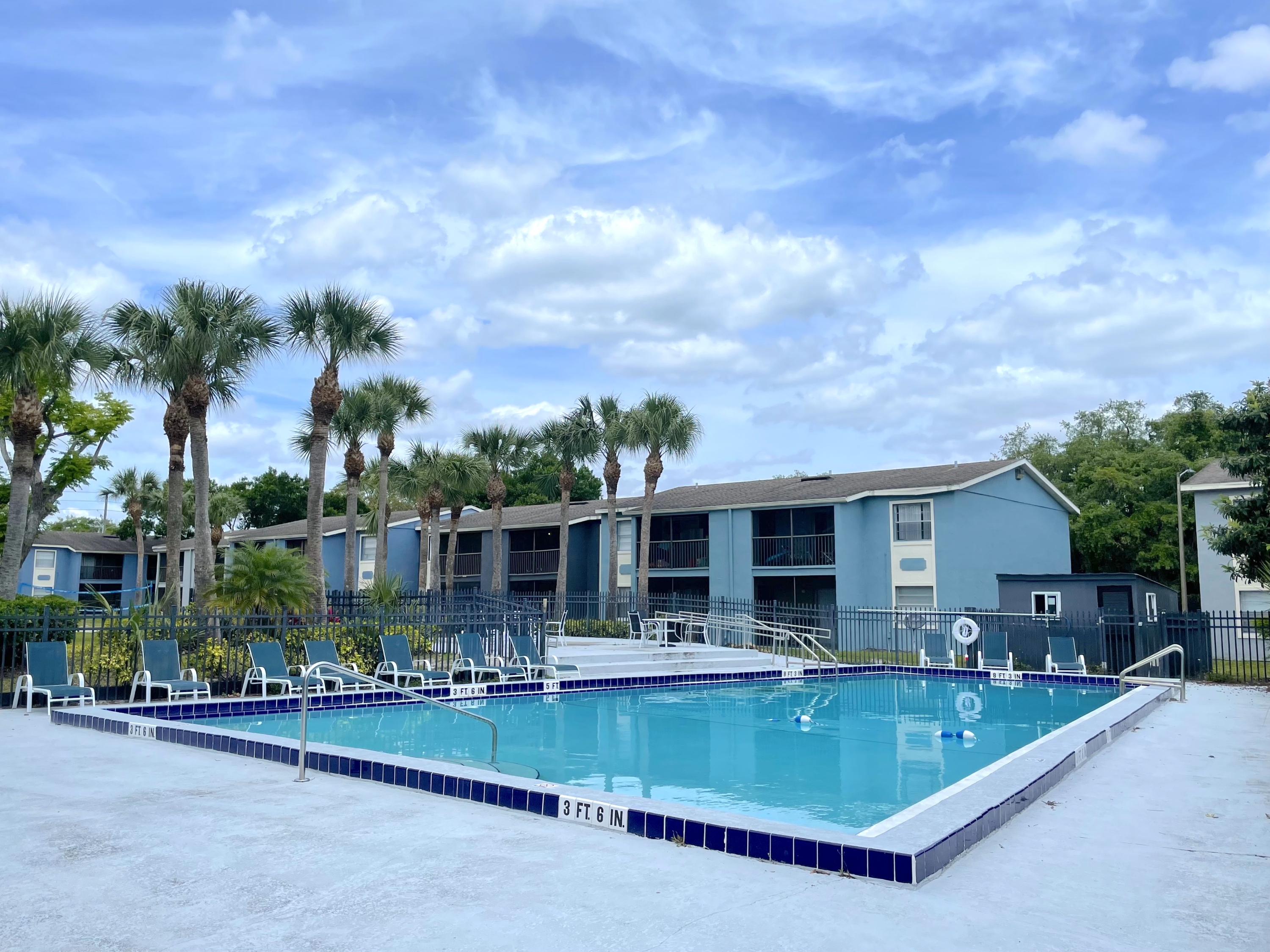 2533 N. Alafaya Trl # 62