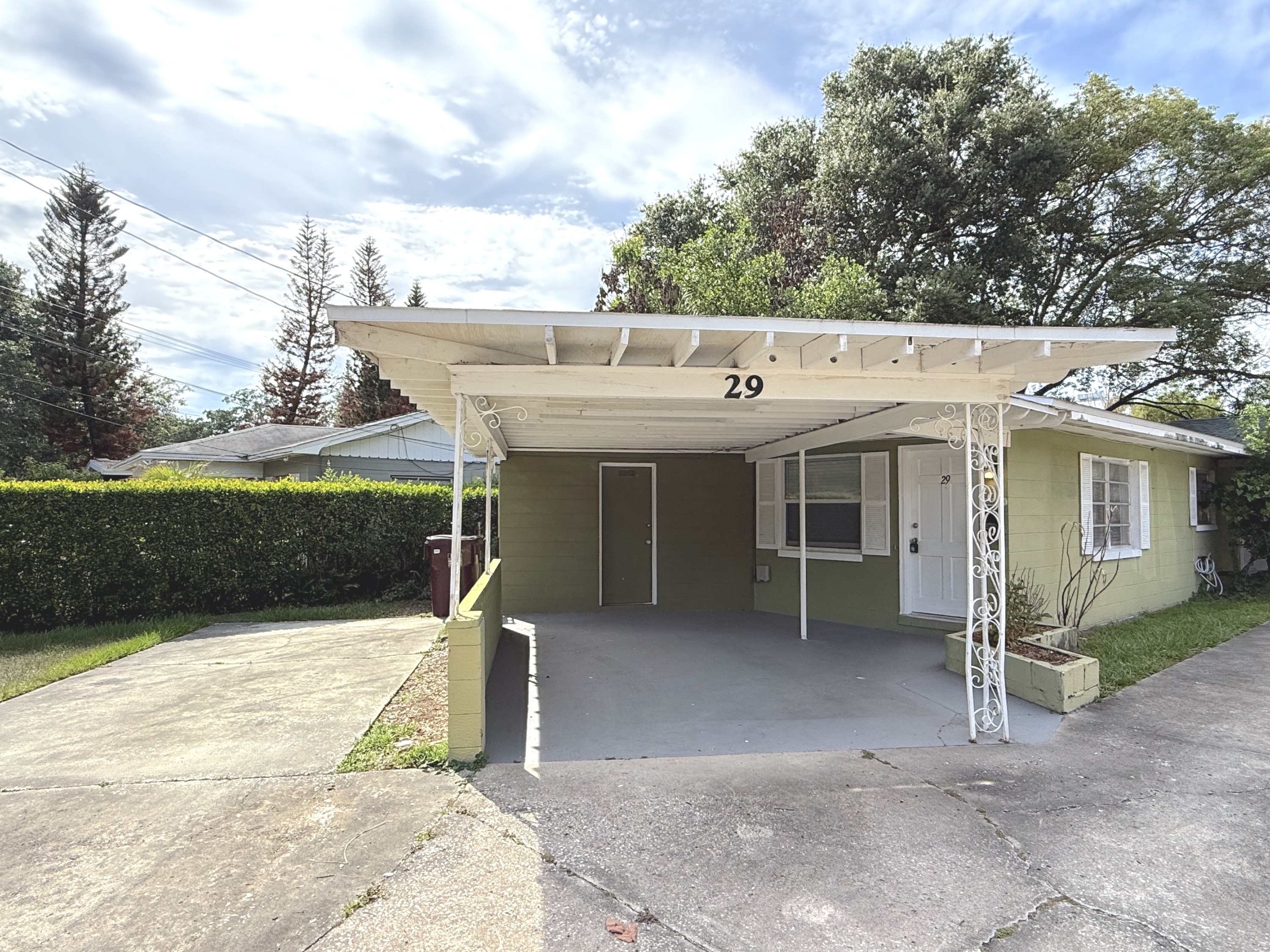 29 E. Spruce St